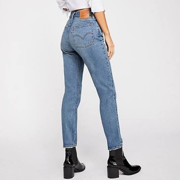 Levi’s wedgie button fly jeans - Picture 3 of 12